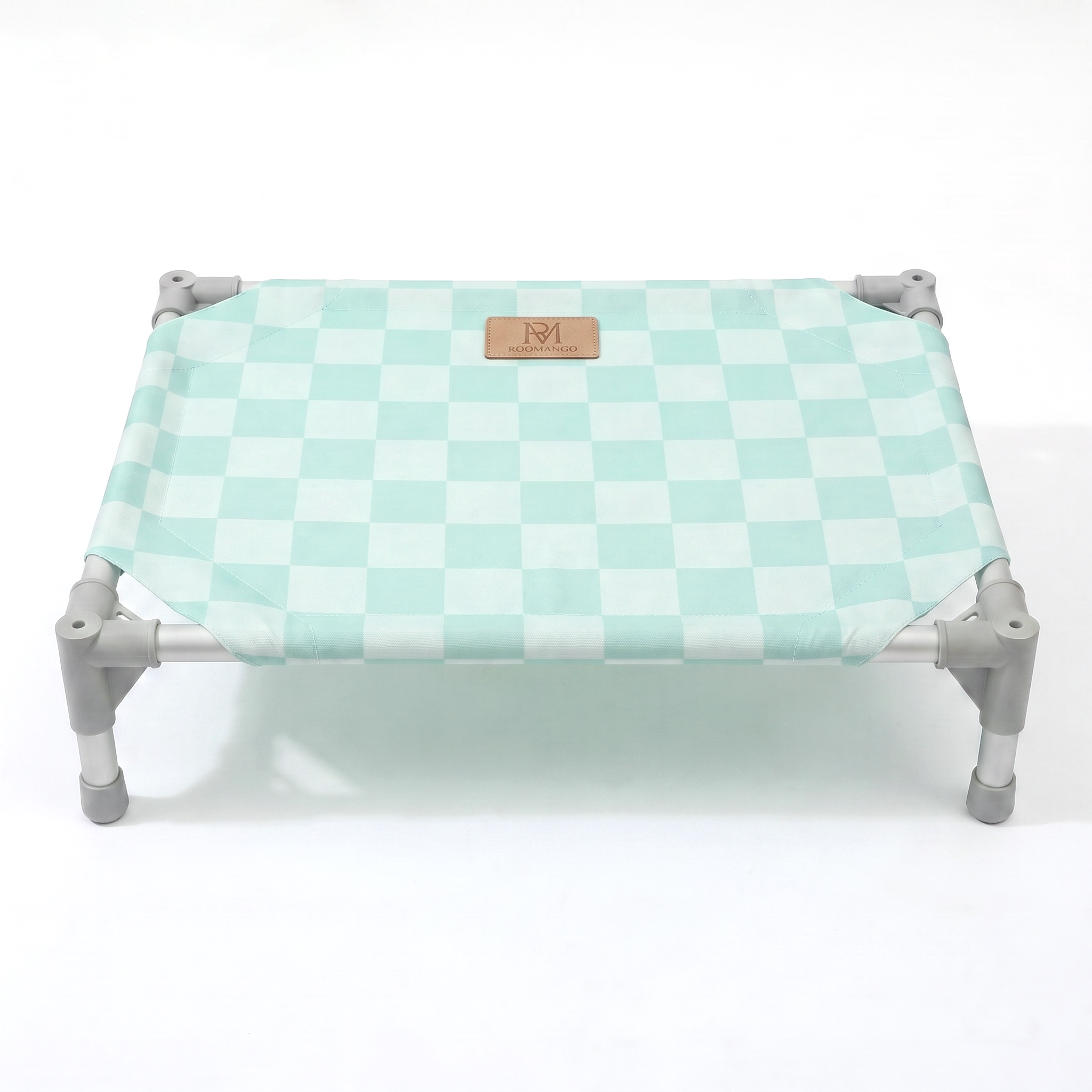 Thick four-layer protective fabric for an odor-proof pet camping bed.